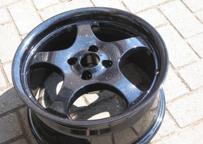 Velg zwart metallic poedercoat Strabeko Tilburg